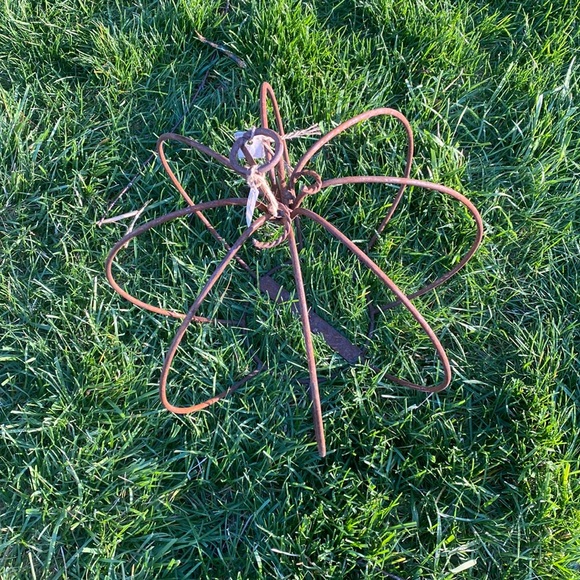 Rusty Wire Pumpkin - Picture 2 of 6